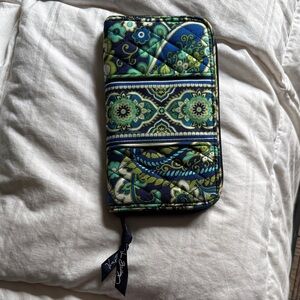 Vera Bradley Floral Blue and Green zipper wallet